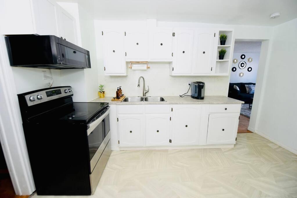 Appartement Prime Location Duo Nest & Rest à Kingston Extérieur photo